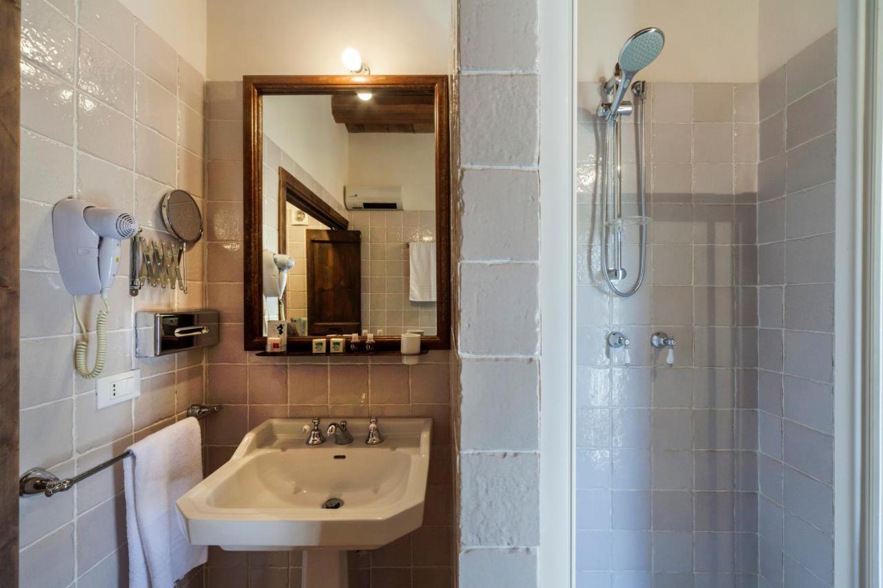 Masseria Fortificata Lo Zafferaneto Buccheri Exteriér fotografie