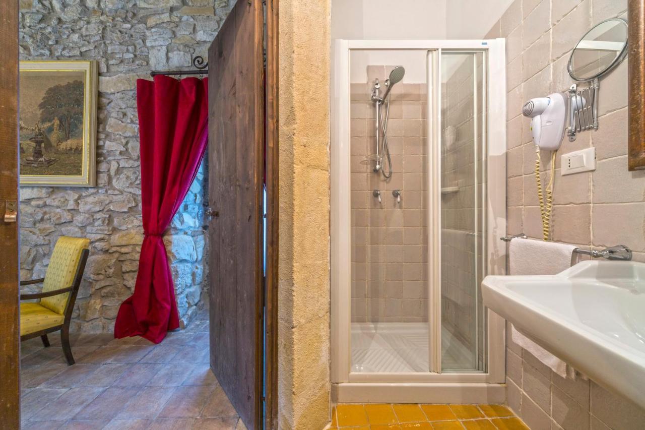 Masseria Fortificata Lo Zafferaneto Buccheri Exteriér fotografie